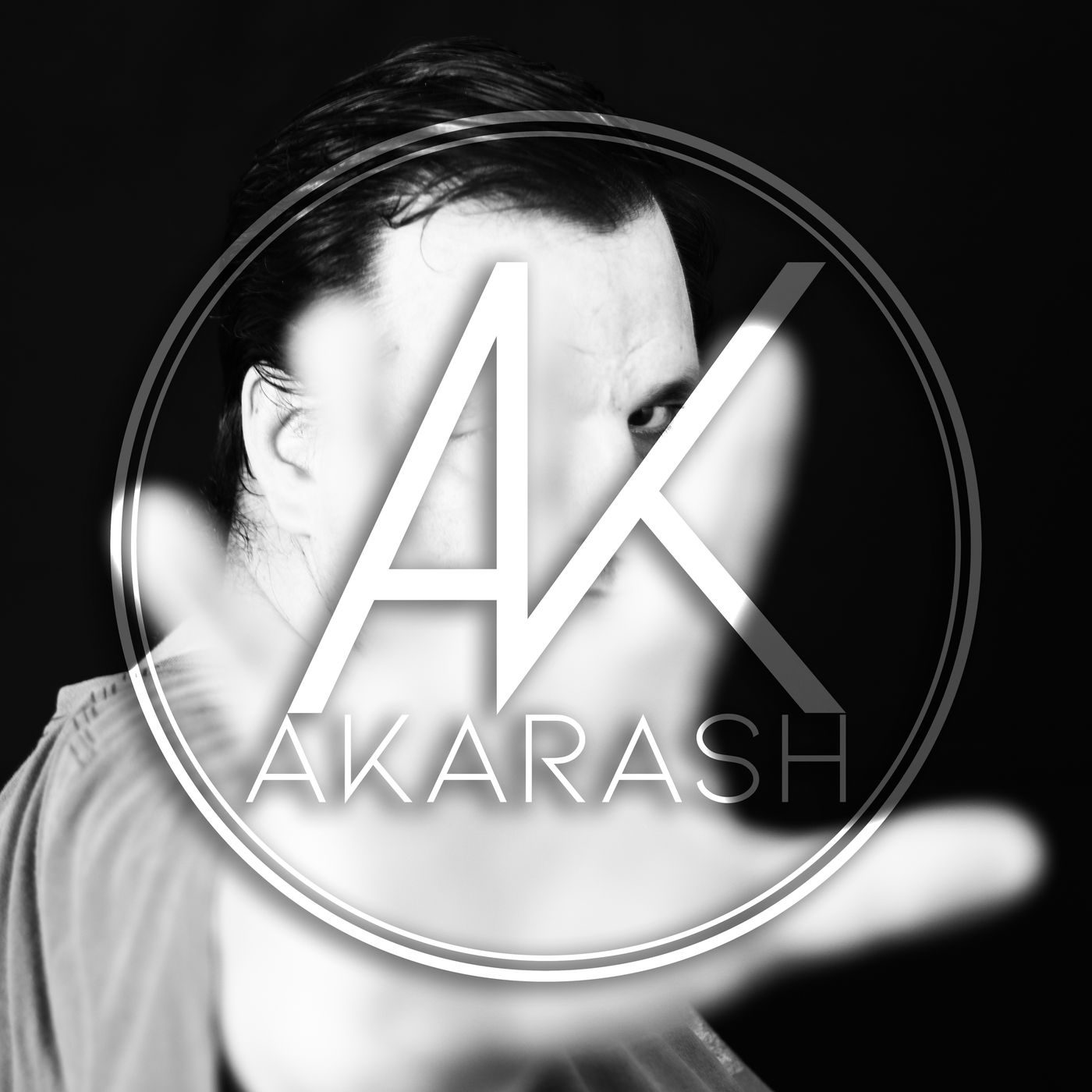 Akarash DJ portrait